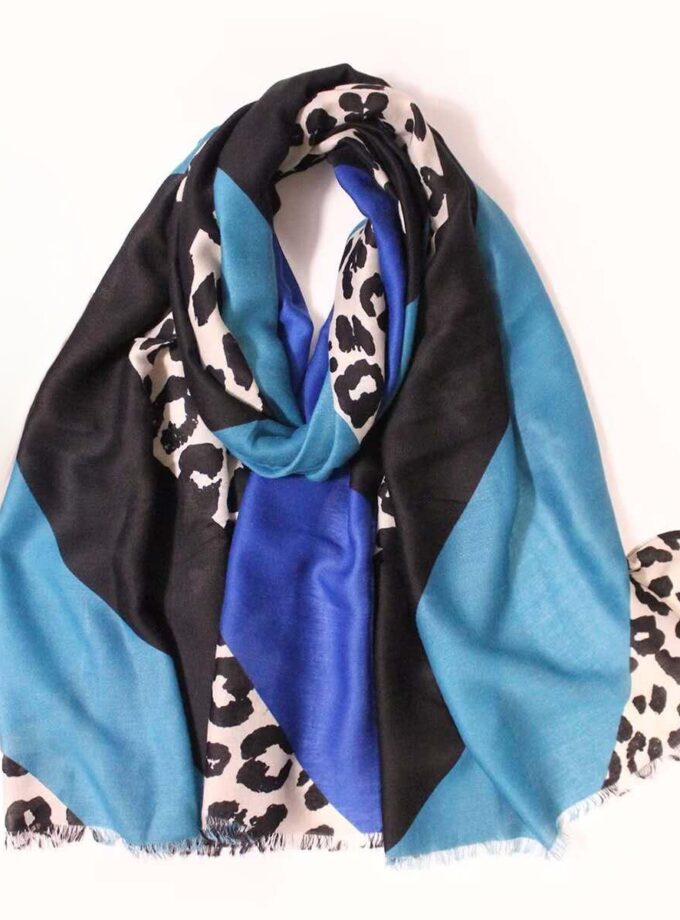 hushed texture scarf