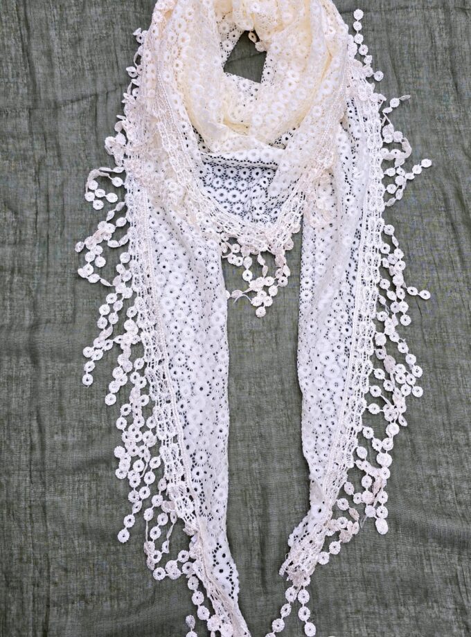 Lace neckerchief, Lace triangle scarf