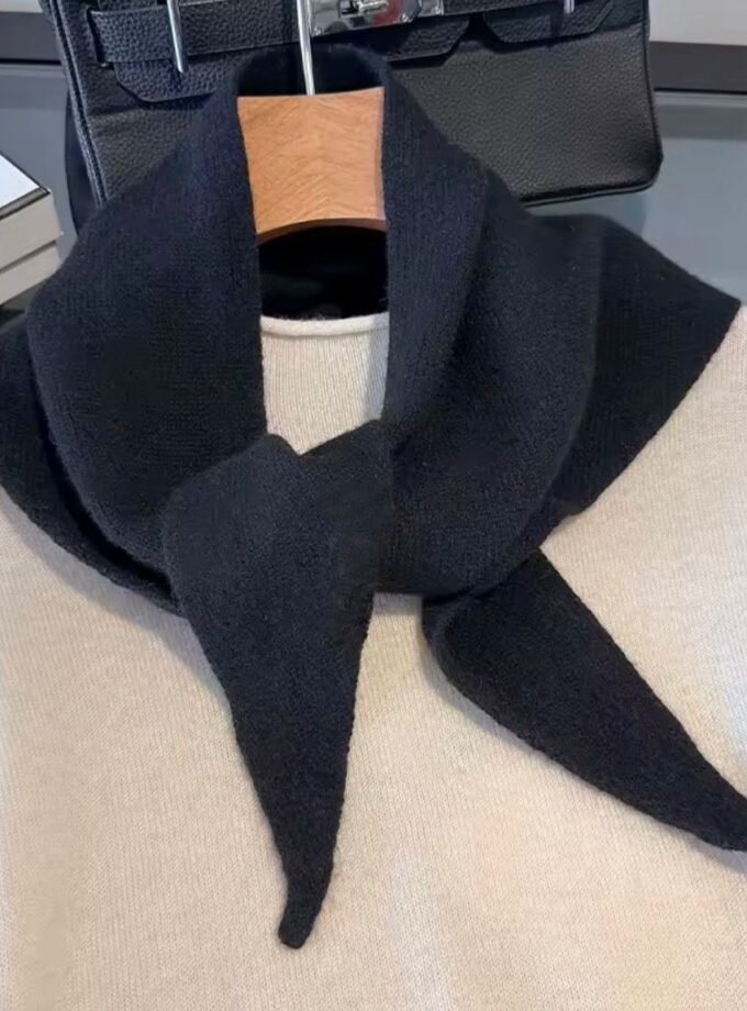 Triangle neckerchief scarf
